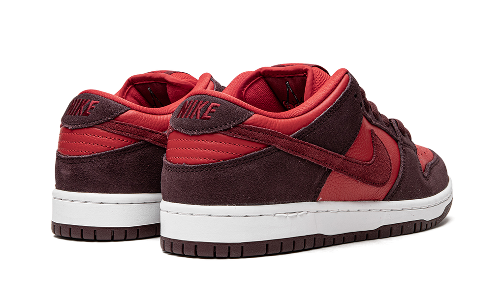 SB Dunk Low Cherry