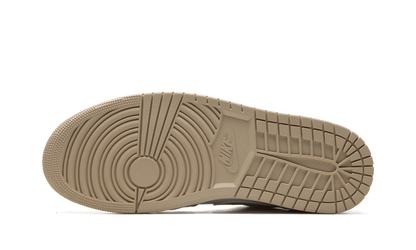 1 Low SE Sail Rattan University Red