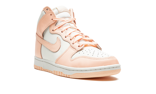 Dunk High Crimson Tint