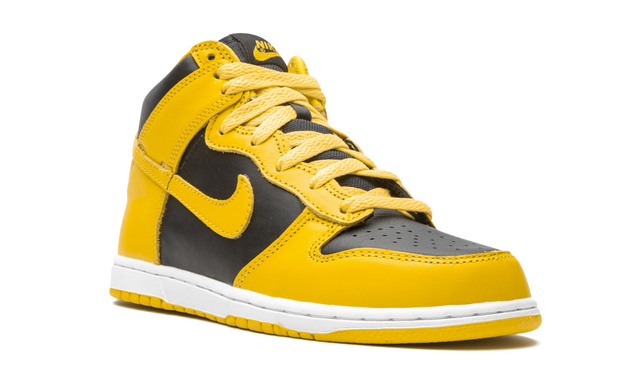Dunk High Varsity Maize