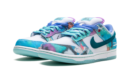 SB Dunk Low Futura Laboratories Bleached Aqua