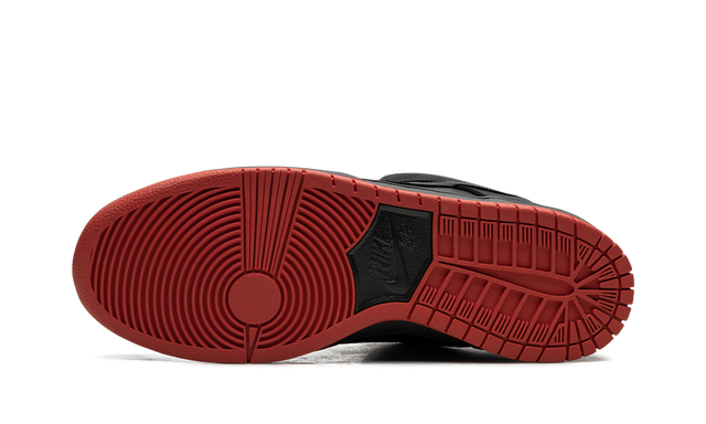 SB Dunk Low Black Pigeon