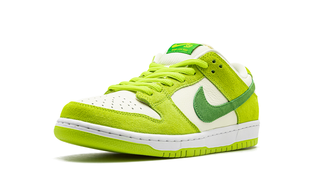 SB Dunk Low Pro Sour Apple