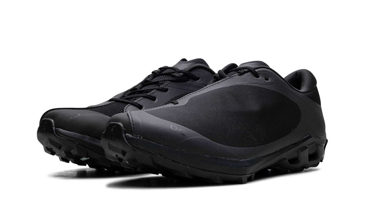 Cloudventure Peak WMNS "Post Archive Faction - Black Magnet"