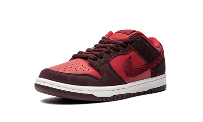 SB Dunk Low Cherry