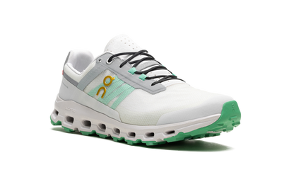 Cloudvista CN "Frost Parakeet"