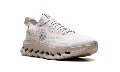 Cloudtilt "Loewe - Sand"