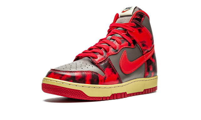 Dunk High Red Acid Wash