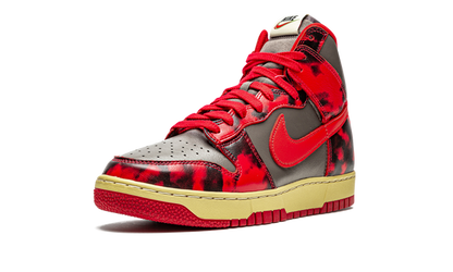 Dunk High Red Acid Wash