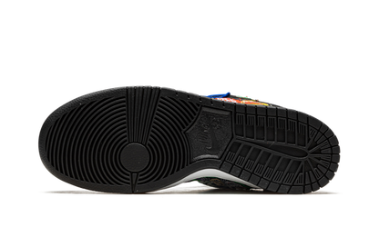 SB Dunk Low Neckface