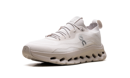 Cloudtilt "Loewe - Sand"