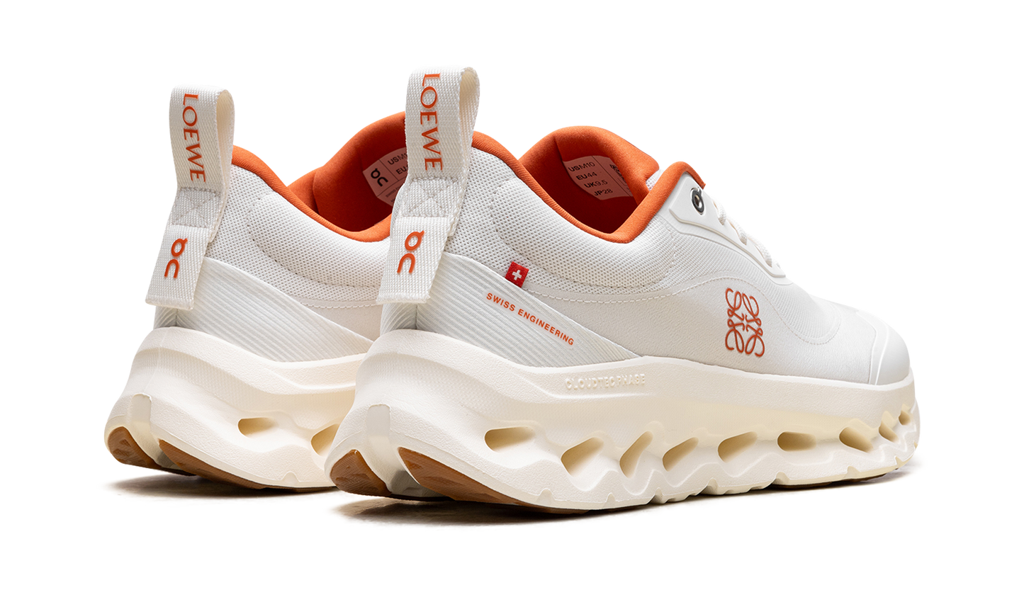 Cloudtilt 2 "LOEWE White Orange"