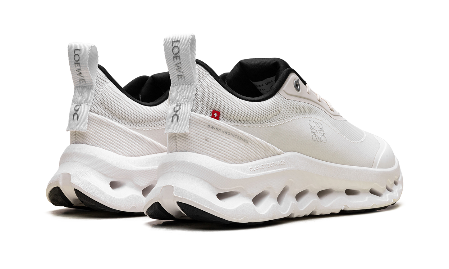 Cloudtilt 2 "LOEWE - Sand White"