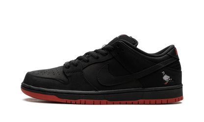 SB Dunk Low Black Pigeon