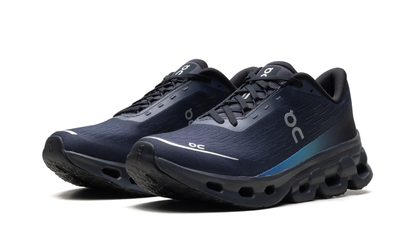 On Cloudspark WMNS "Black Blueberry"