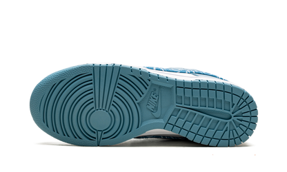 Dunk Low Essential Paisley Pack Worn