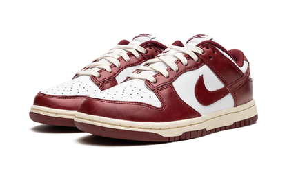 Dunk Low PRM Vintage Team Red