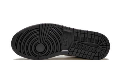 1 Retro High OG Defiant SB LA to Chicago