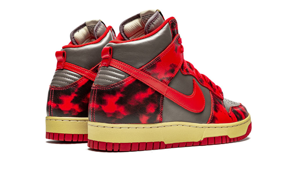 Dunk High Red Acid Wash