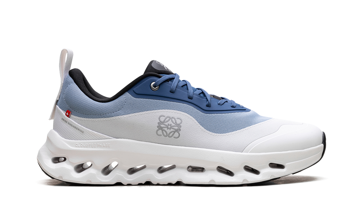 Cloudtilt 2 "LOEWE Blue White"