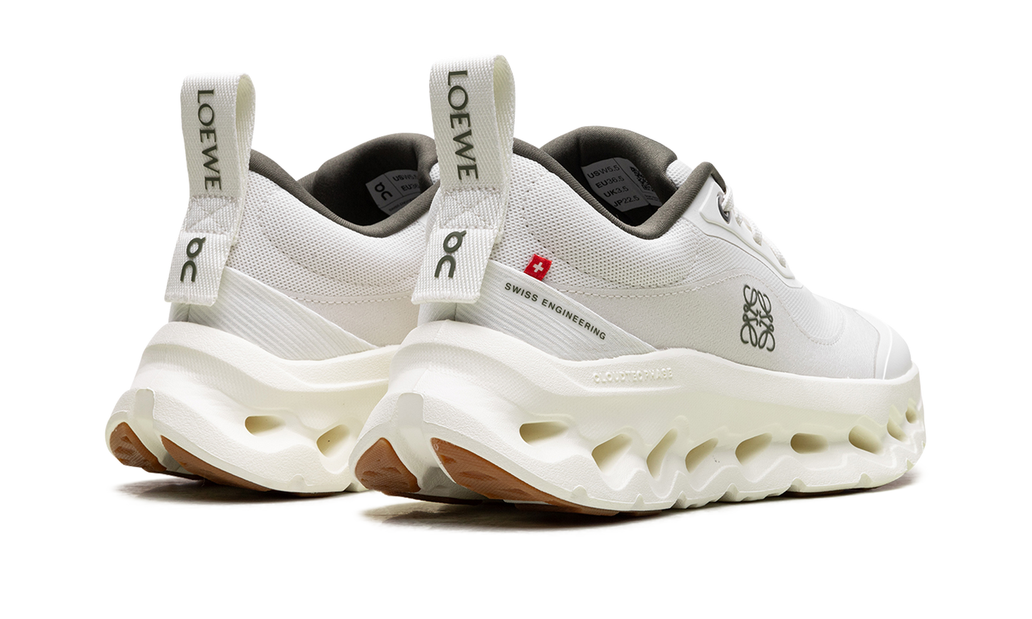 Cloudtilt 2 WMNS "LOEWE - White Khaki"