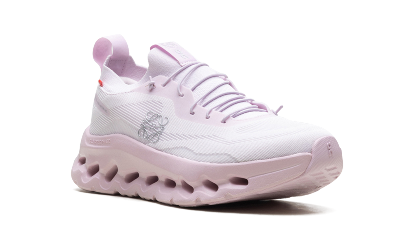 Cloudtilt WMNS "Loewe - Pale Pink"