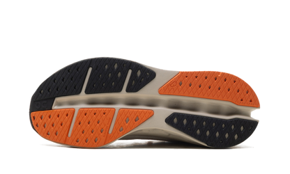 Cloudsurfer Max WMNS "Ivory / Salmon"