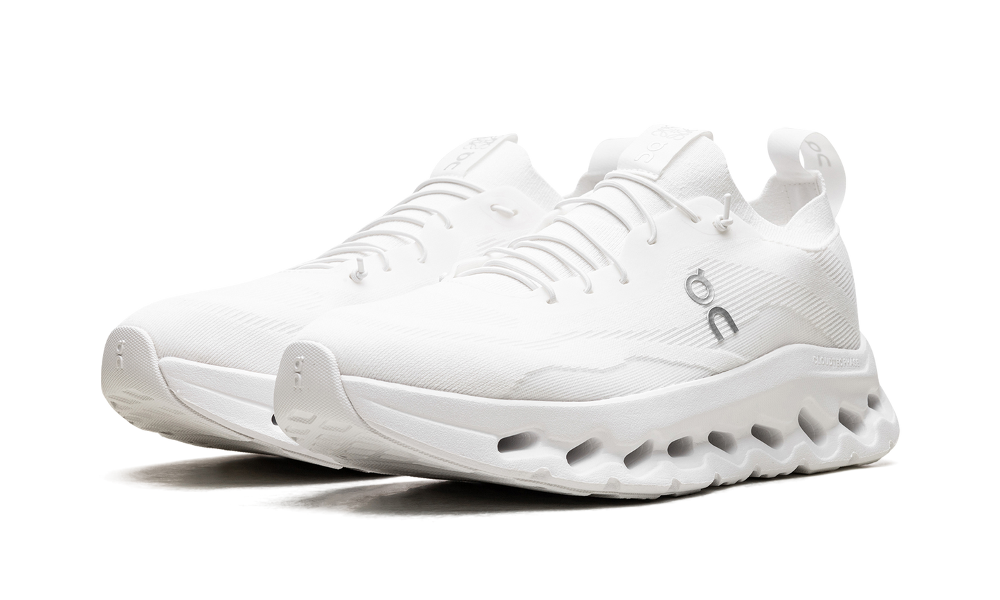 Cloudtilt "LOEWE All White"