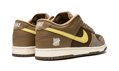 Dunk Low Undefeated Canteen