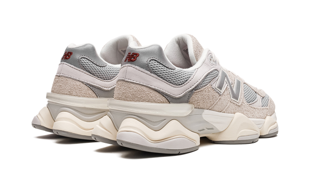 9060 Lunar Timberwolf Grey