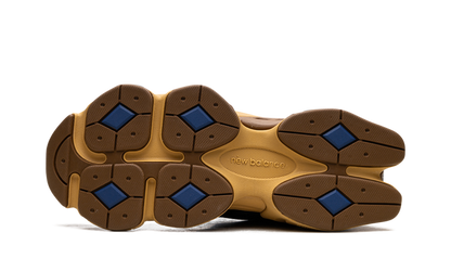 9060 Black Royal Gum