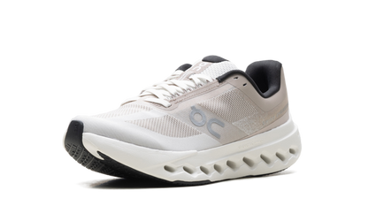 Cloudsurfer Next WMNS "Fog Ivory"