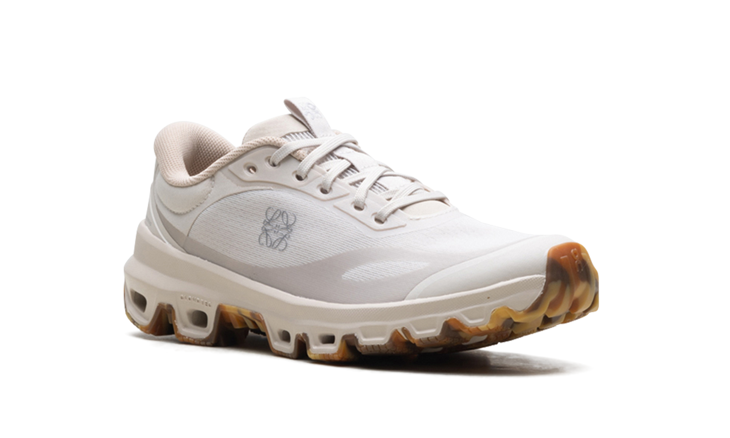 Cloudventure 2 WMNS "LOEWE - Sand"