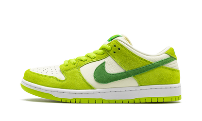 SB Dunk Low Pro Sour Apple
