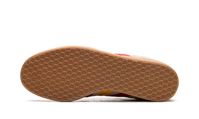 Gazelle White Spark Scarlet