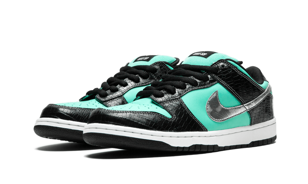 SB Dunk Low Diamond Supply Co. Aqua Blue