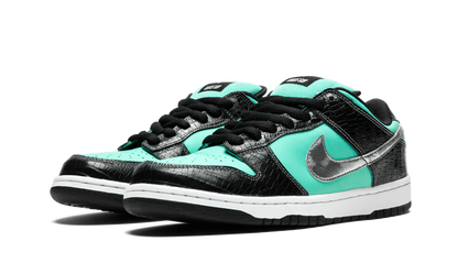 SB Dunk Low Diamond Supply Co. Aqua Blue