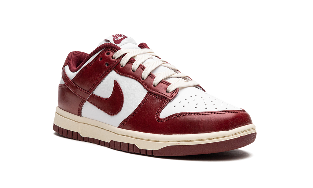 Dunk Low PRM Vintage Team Red