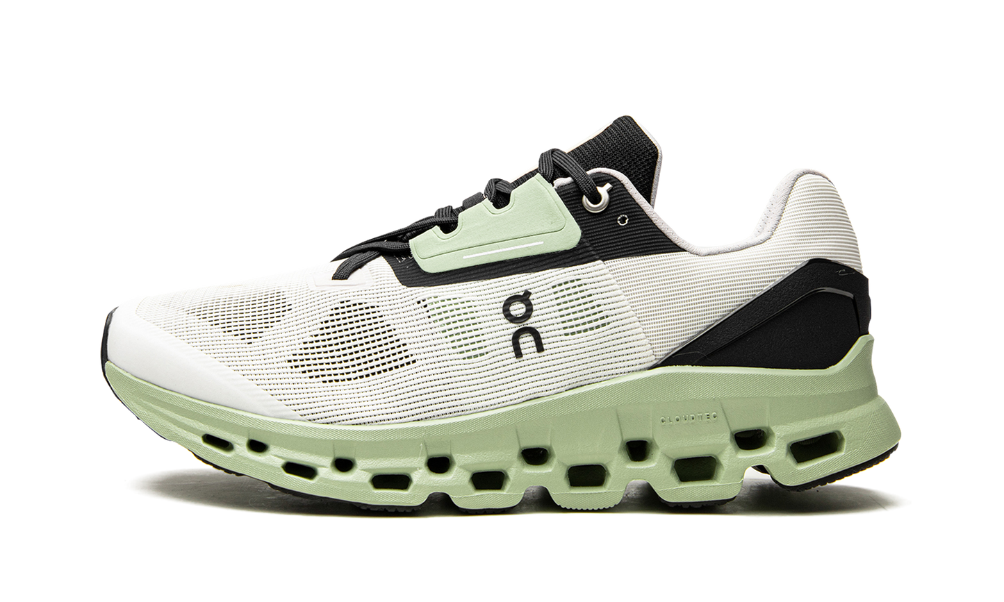 Cloudstratus "White Black Sage"