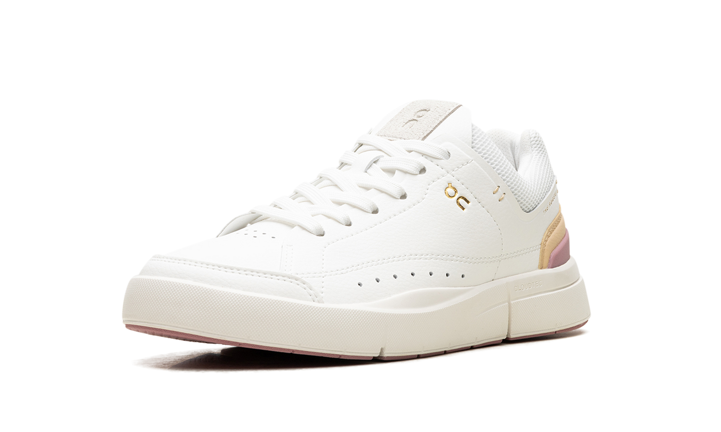 The Roger Centre Court WMNS "White"