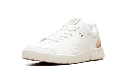 The Roger Centre Court WMNS "White"